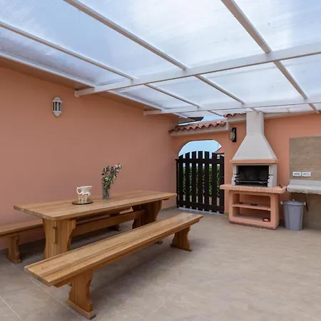 Bellavista Villa *